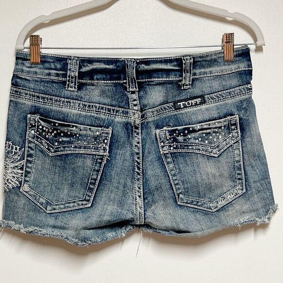 Cowgirl Tuff “ A Wing And A Prayer “ distressed Denim Embossed Shorts Sz 29 - Picture 4 of 7